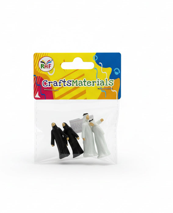 Miniature figures Arab attire / مجسمات مصغّرة بملابس عربية