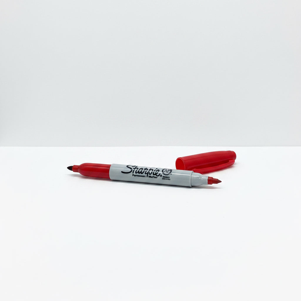 sharpie Marker Red Double Tip/ ماركر شاربـي