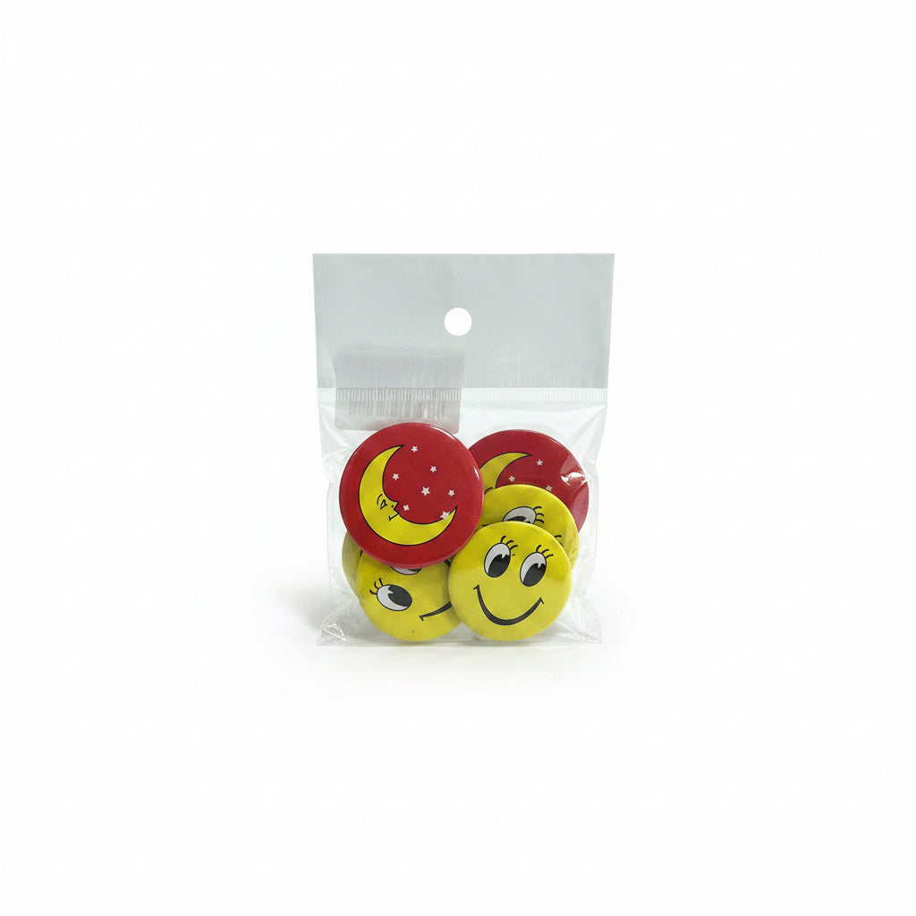 Smiley face Badge / شارة وجه مبتسم