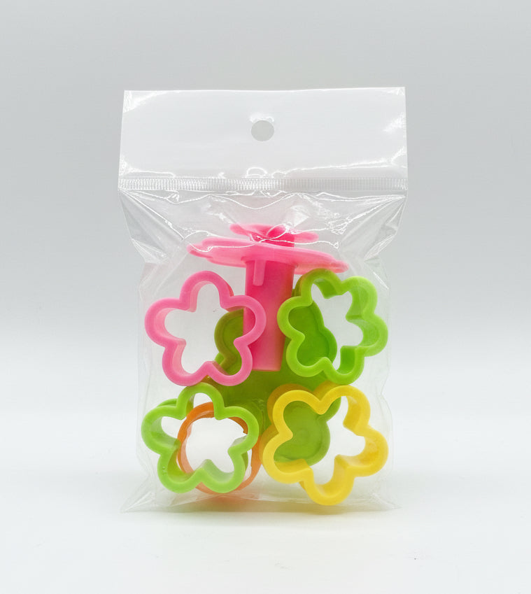 Plastic Shapes / أشكال بلاستيكية