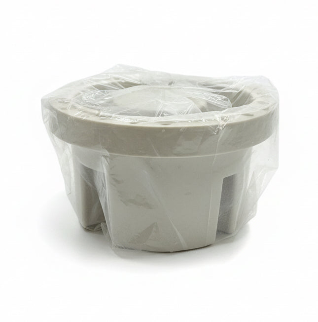 Brush can with plastic lid / حافظة فرَش بغطاء بلاستيكي