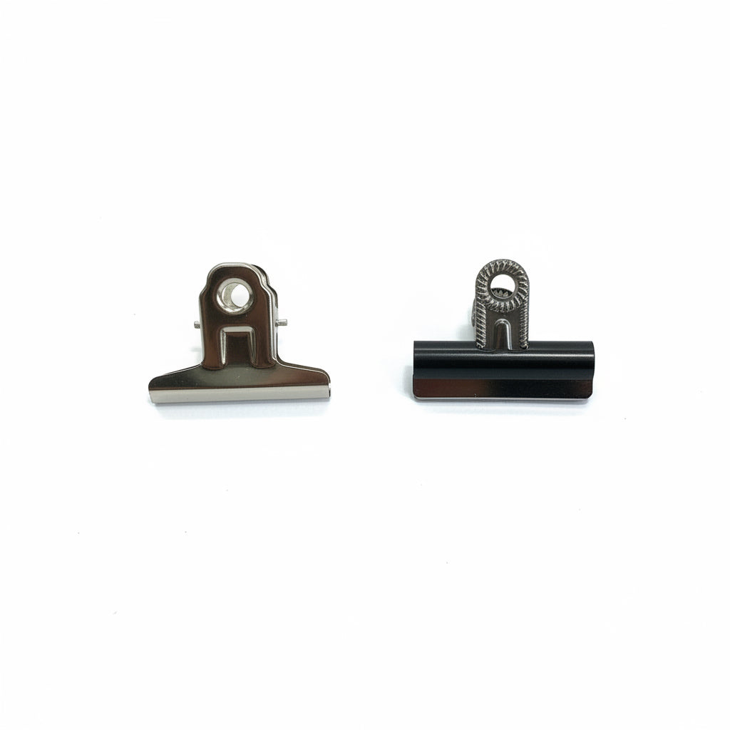 Steel paper clip small / مشبك ورق فولاذي صغير