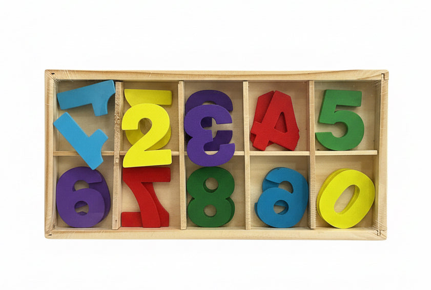 Wooden numbers 0‑9 / الأرقام الخشبية من 0‑9