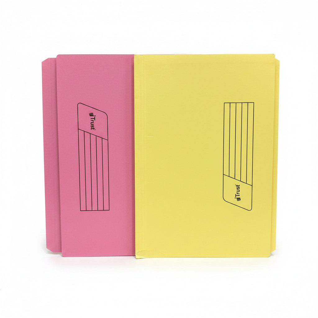 Plastic folder with Pockets / ملف بلاستيكي بجيوب
